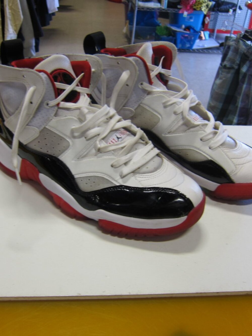 Nike Air Jordan Jumpman Two Trey Men's 12 Gym Red/Black/White Shoe's DO1925-106